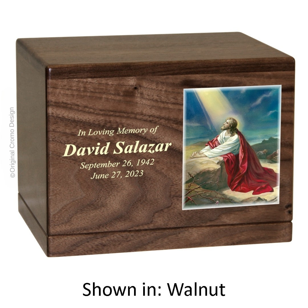 The Cromo 1106 Walnut - Jesus Praying