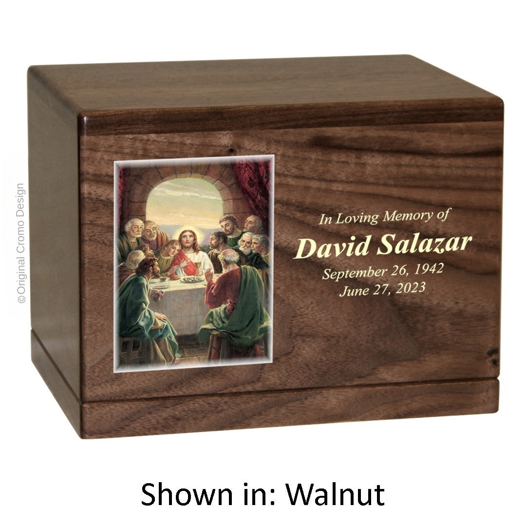 Catholic cremation urn with Last Supper  Wood finish by Cromo NB