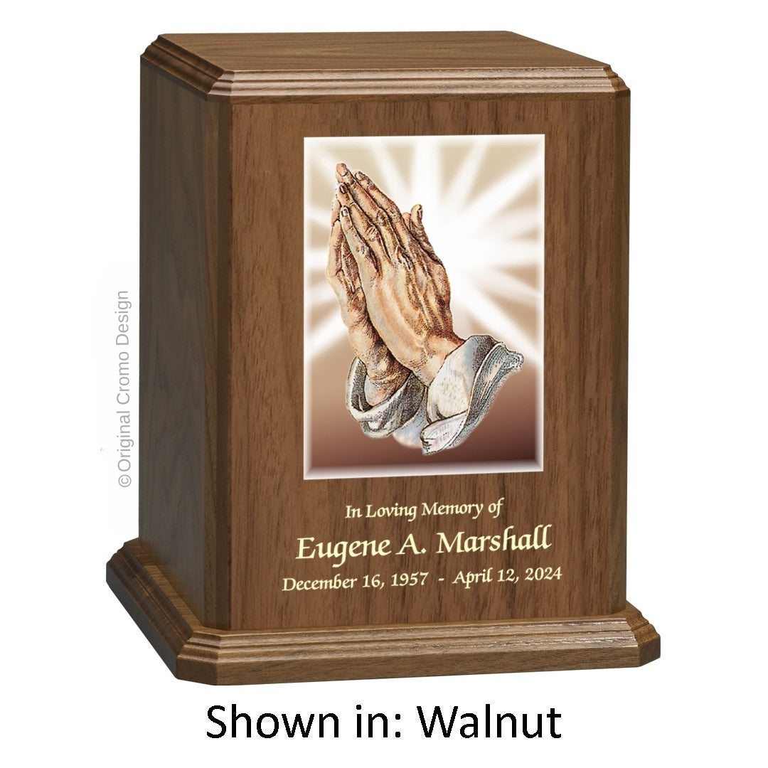 Catholic cremation urn with Infant of Prague Wood finish by Cromo NB