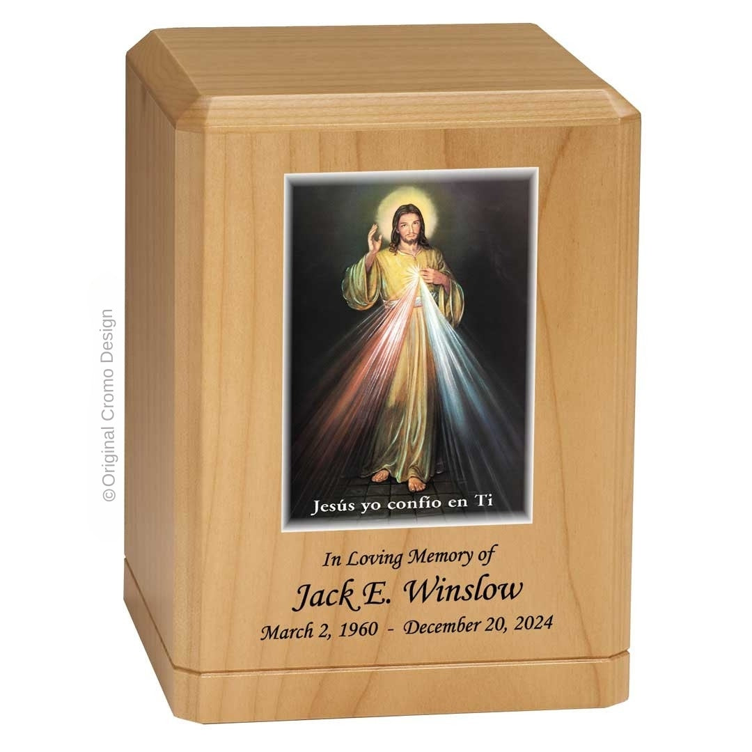 Catholic cremation urn with Divine Mercy Spanish  Wood finish by Cromo NB