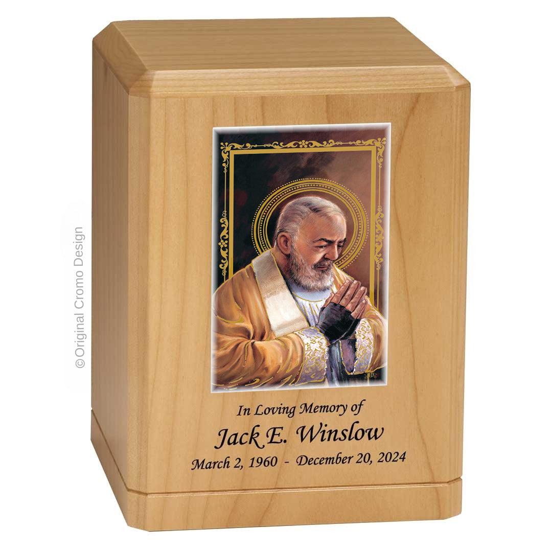 Cromo 1101 Maple - Saint Pio of Pietrelcina