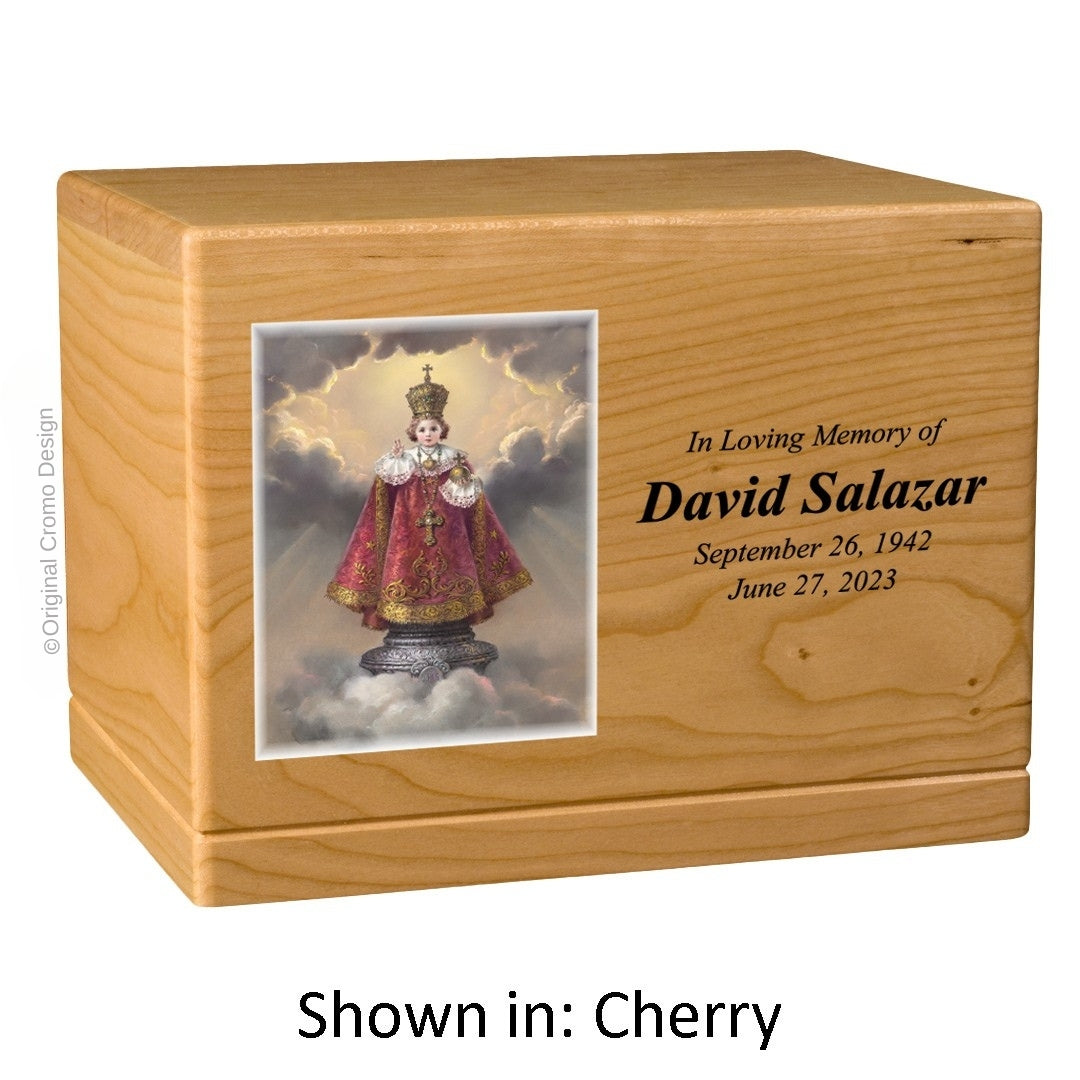 Catholic cremation urn with Infant of Prague  Wood finish by Cromo NB