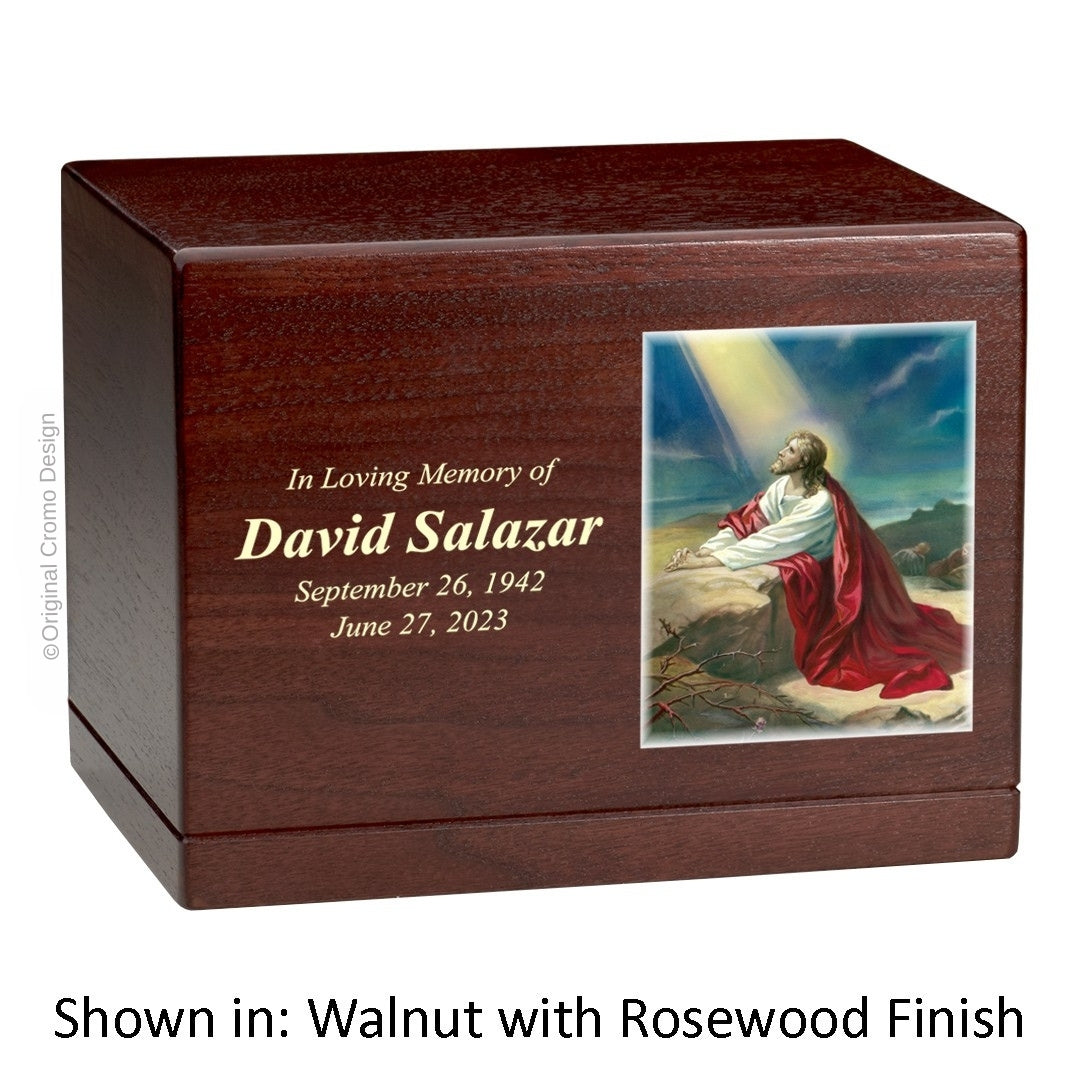 Catholic cremation urn with Jesus Praying  Wood finish by Cromo NB