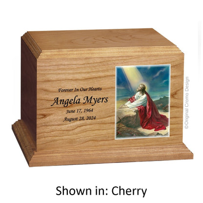 Catholic cremation urn with Saint Joseph  Wood finish by Cromo NB