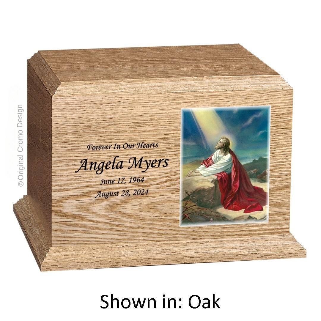 Catholic cremation urn with Saint Joseph  Wood finish by Cromo NB