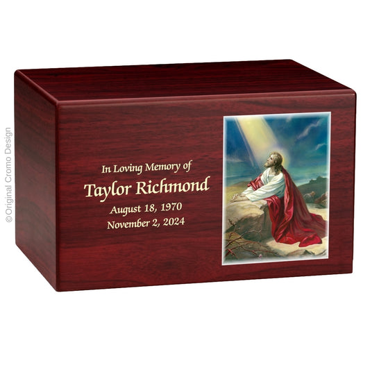Catholic cremation urn with Jesus Praying  Wood finish by Cromo NB