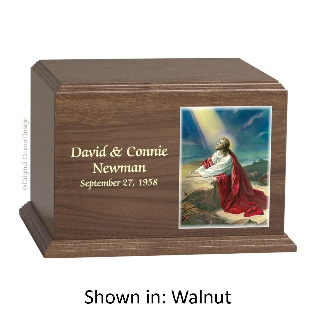 The Cromo 1165 Walnut - Jesus Praying