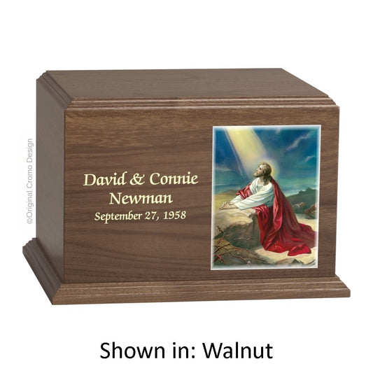 The Cromo 1165 Walnut - Jesus Praying