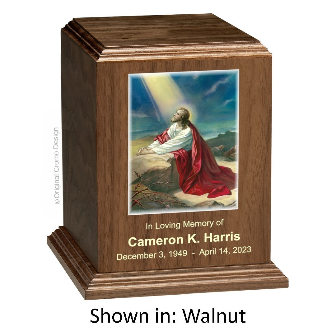 Catholic cremation urn with Saint Joseph  Wood finish by Cromo NB