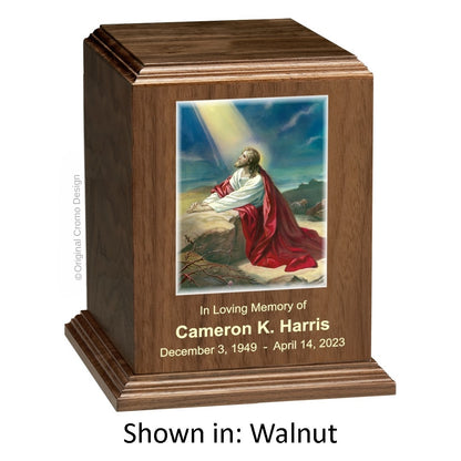 Catholic cremation urn with Saint Joseph  Wood finish by Cromo NB