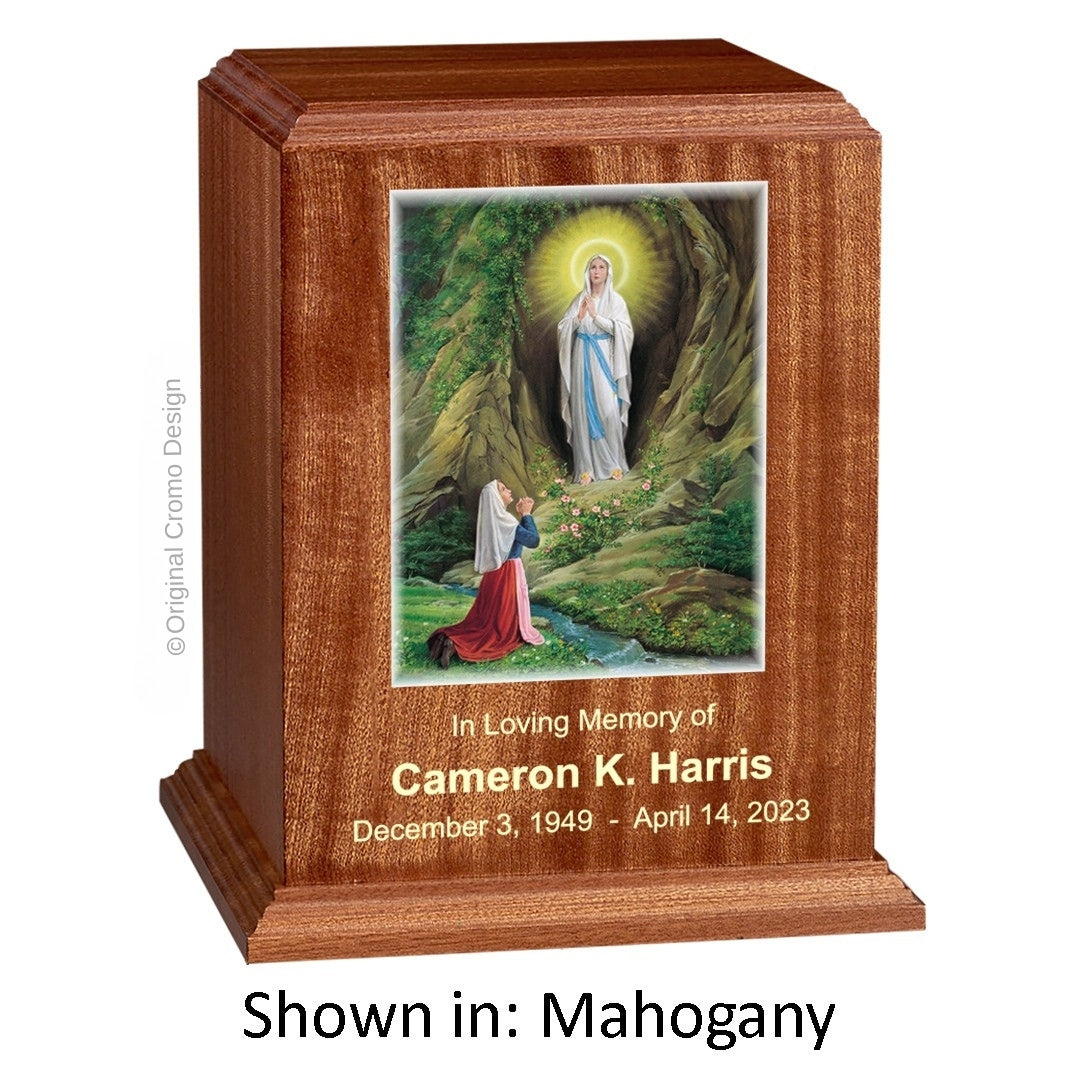 Catholic cremation urn with Sacred Heart of Jesus  Wood finish by Cromo NB