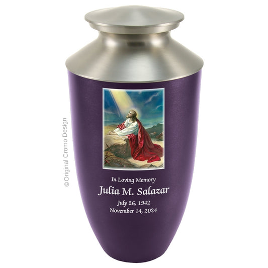 Catholic cremation urn with Jesus Praying  Wood finish by Cromo NB