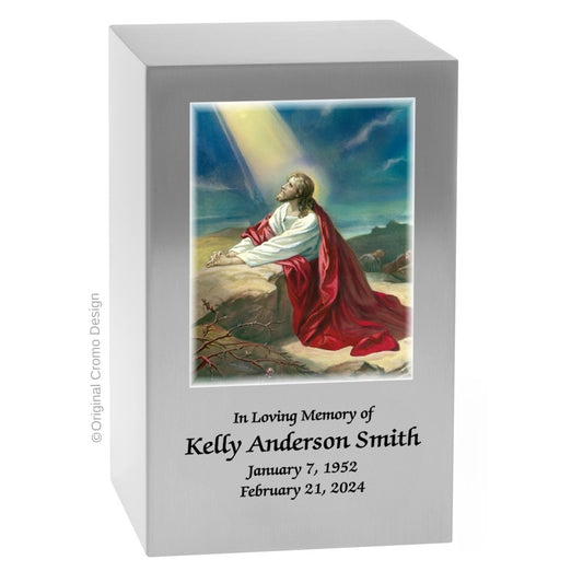 Catholic cremation urn with Jesus Praying  Wood finish by Cromo NB